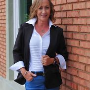 Amy Sauri from Arnold Flooring