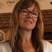 Kelly Wakelyn from Contours Esthetics Cowichan Valley