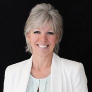 Stephanie Taylor from SUNSHINE COAST NEIGHBOURHOOD WELCOME 