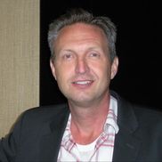Toby Severtson from Severtson Screens