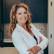 Alicia Porter from RE/MAX Concepts