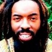 Makesi Gaither from Close Up Kuts