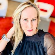 Laura Wallace from Laura Wallace, Seller Representative Specialist | Local Main Street Mentor 2021 