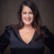 Jennifer Hoaglund from Blackstone Realty Services at Coldwell Banker Realty
