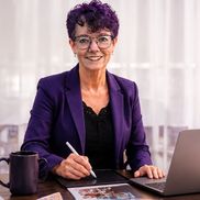 Deb Ammerman from M&D Advertising & Small Business Showcase Magazine