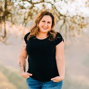 Casey Henshaw from Little Rae Photography + Birth Services