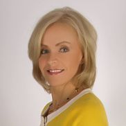 Lara Sofi Design & Fine Kitchen Furniture