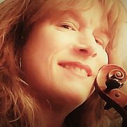 Lynne Canavan from VioLynne