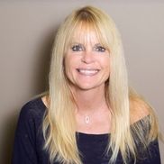 Lyn Hogrefe from Happy Hormone Cottage