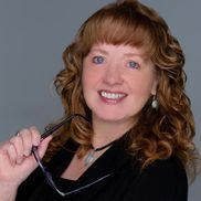 Dorothy (Dorey) Nolan from A Touch of Gold Events & Party Planning