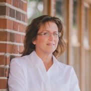 Linda Lowe from Gold Leaf Real Estate, Inc.