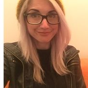 Taylor Lamb from BE:LIGHT Candle Co