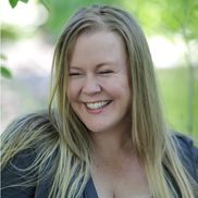 Amanda Lowe from Six Seasons Photography