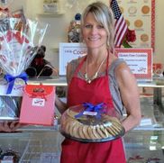 Kelli Ridenour from Kelli's Cookies