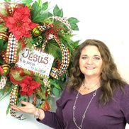 Julie Siomacco from Southern Charm Wreaths