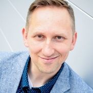 Jacob Hoehne from ISSIMO - story agency