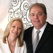 Philip Coller from Duxiana inside Everett Stunz La Jolla