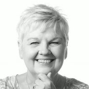 Sheila Roberts from THE DECORATING DOG -Inspired Window Coverings