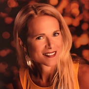 Staci Dietzel from The RunnerBox