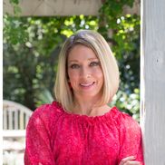 Holli Amato from Holli Amato - Inside Out Style