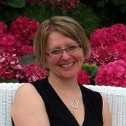 Maria Lizak from Pinnacle Wealth Brokers