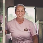 Kelly & Scott Seidl from Kelly's Homemade Ice Cream