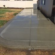 Robert Padilla from Elite Landscape and concrete Design  corona ,ca  92879