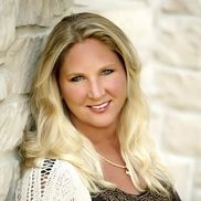 Wendy Huscher from About Faces Photography