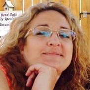 Karrie Mosley from Karrie's Sign Design & Autographics Ltd.
