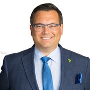 Colin Receveur from SmartBox - Helping Dentists Thrive.