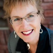 Elizabeth Marks from Smart Copy = Clicks Persuasive Words Sell