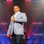 Daniel Gomez from Daniel Gomez Motivational Keynote Speaker | Award-Winning Business & Executive Coach | Corporate Trainer