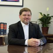 Ruslan Burshteyn from StowBrook Business Services, LLC