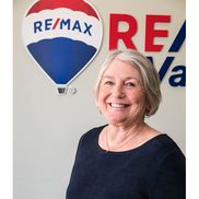 Cecilia Gonsalves Smith from RE/MAX Vantage
