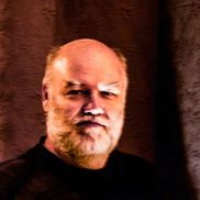 Dan Mather from Goldenflow Glassworks, Inc. dba Galena Glass