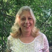 Heather Erickson from HOM FURNITURE _ PLYMOUTH