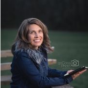 Linda Payan from Complete Luxury - Subscription Box & Boutique