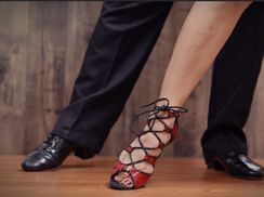 Raziel Gutierrez  from aRAZando Dance Co.